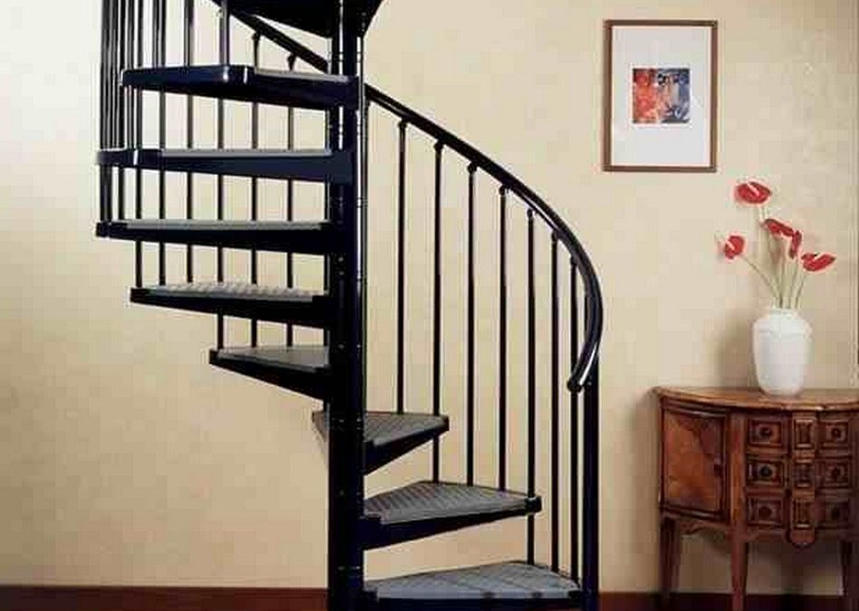 Jasa Pembuatan Tangga Besi – Madani Tehnik